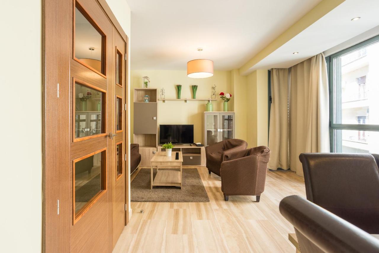 Plaza Uncibay Apartment มาลากา ภายนอก รูปภาพ