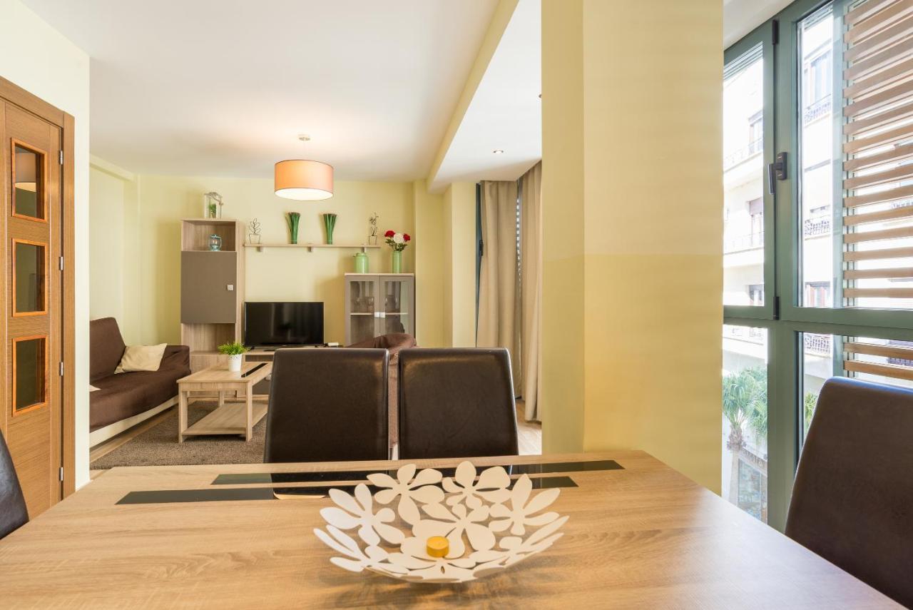 Plaza Uncibay Apartment มาลากา ภายนอก รูปภาพ