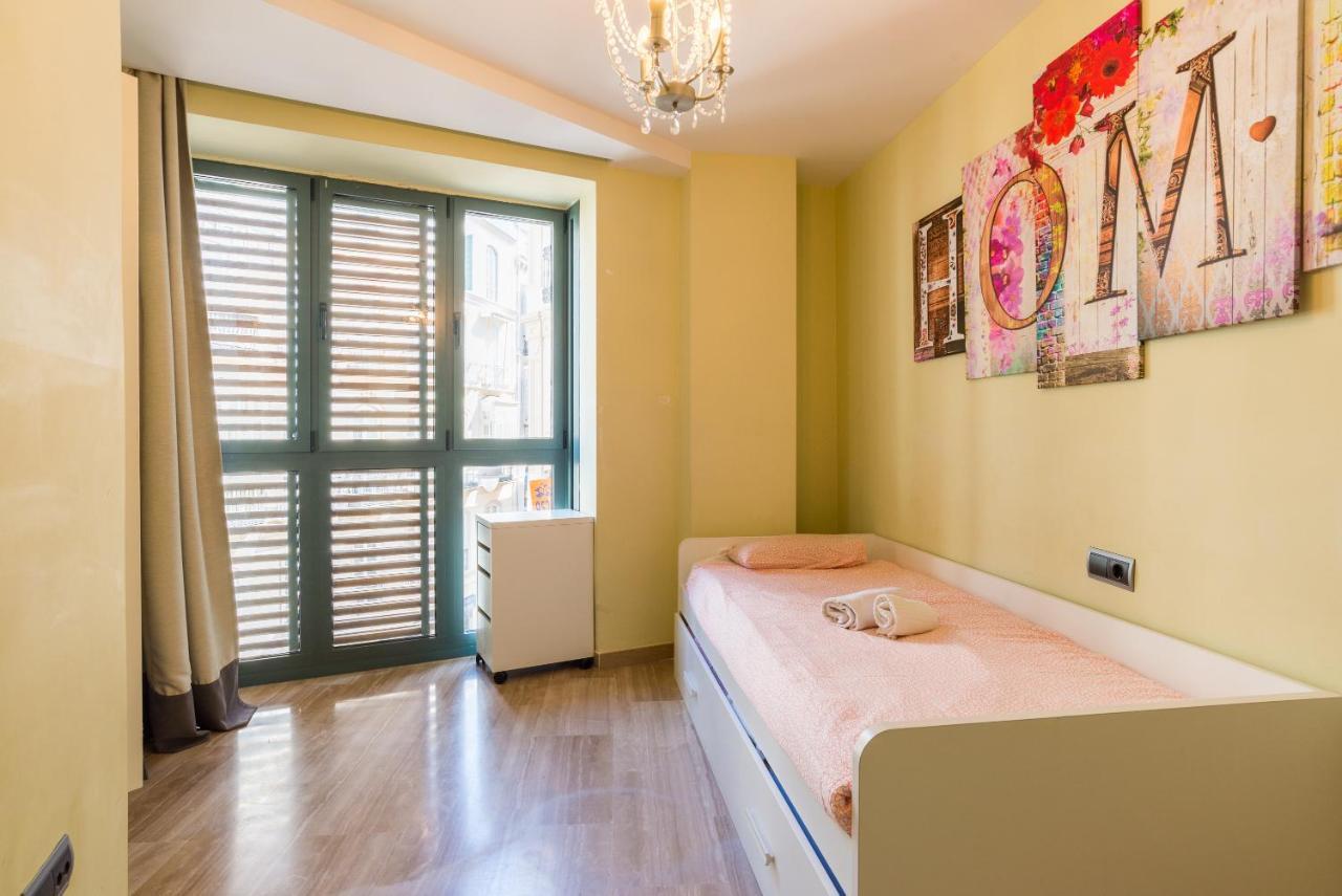 Plaza Uncibay Apartment มาลากา ภายนอก รูปภาพ