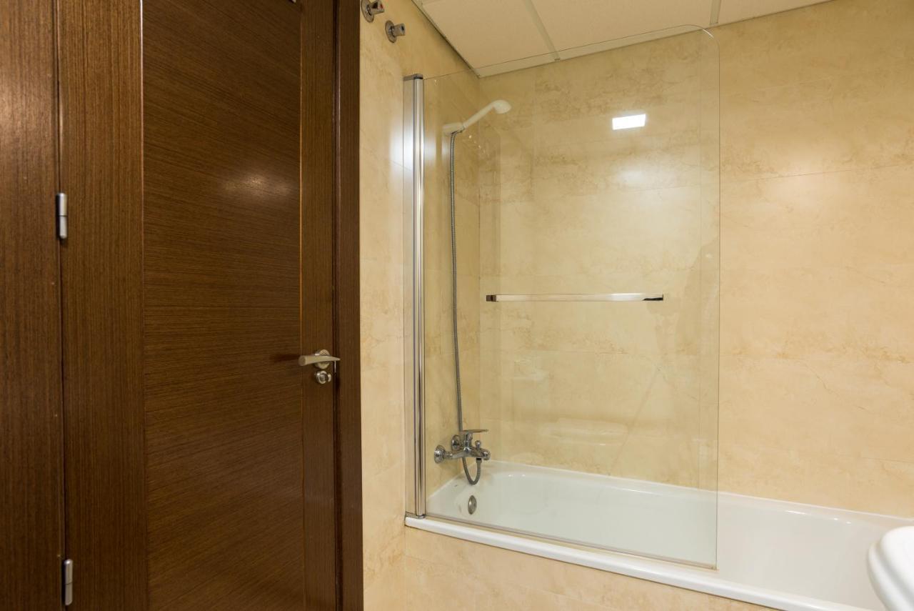 Plaza Uncibay Apartment มาลากา ภายนอก รูปภาพ